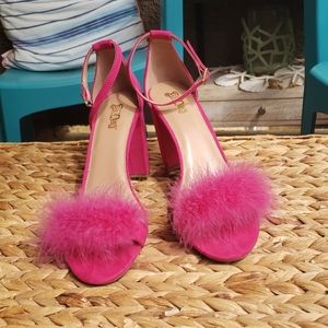 Women's size 13 fuchsia pink heels